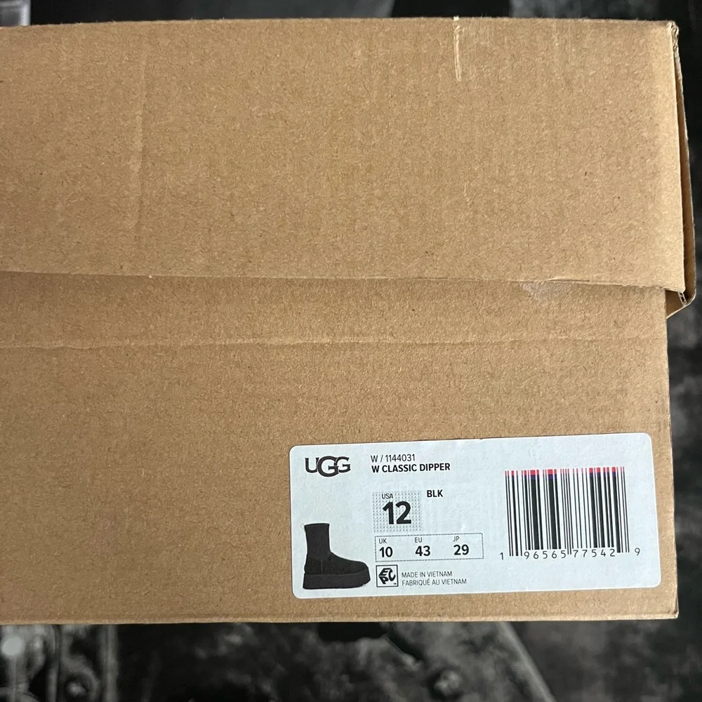 NIB UGG Boot
